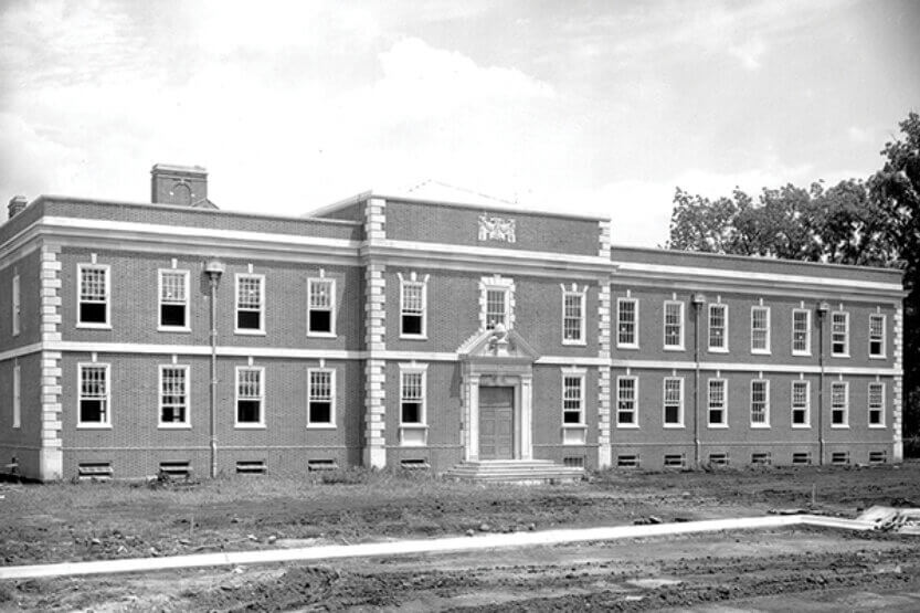 Black and white image of McKinley Health Center taken in 1920s.